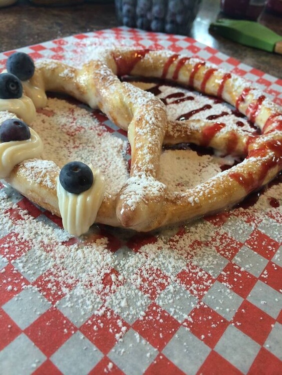 Monty's Pretzelria